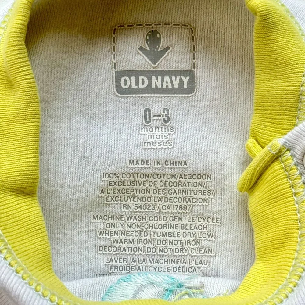 4/$10 - Vintage Old Navy Turtle and Bird Cotton Onesie Bodysuit 0-3 Months